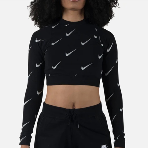 Nike Sportswear Cropped Top Size Medium NWT! Black Long Sleeve Crop Shirt - Picture 4 of 15